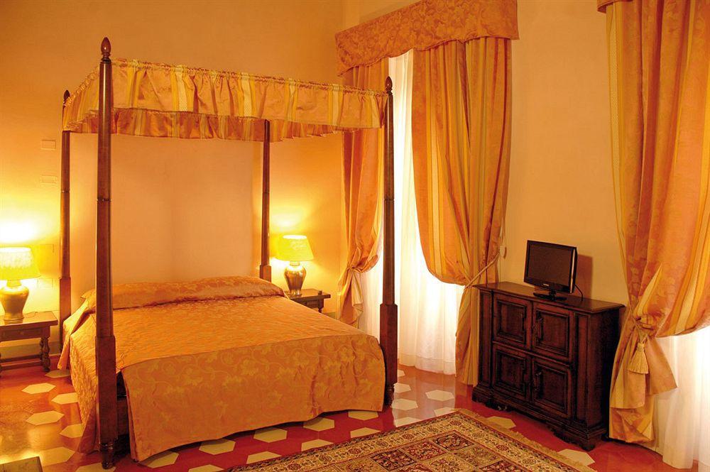 Hotel Sabolini Colle Val D'Elsa
